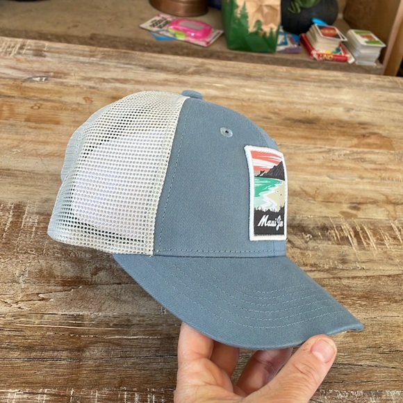 NWOT Maui Jim trucker hat - Picture 3 of 5